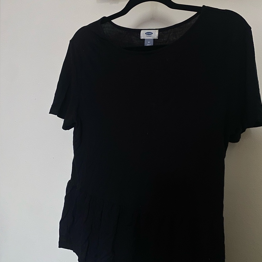 Old Navy Black t-shirt with ruffled waist